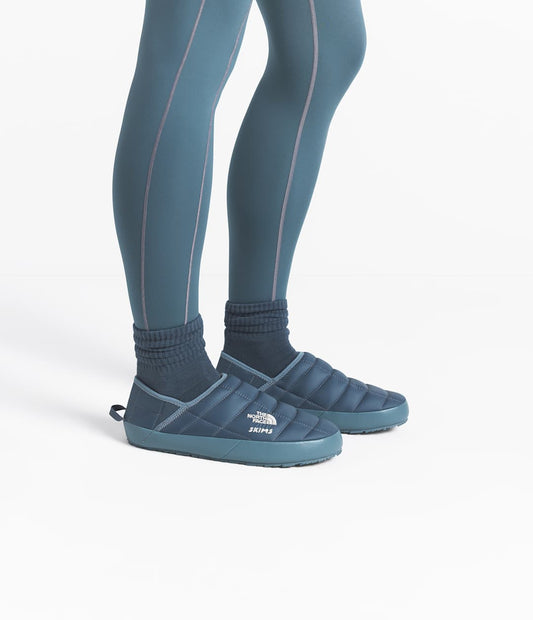 The North Face X SKIMS Thermoball Traction Mule V - The North Face Everyday